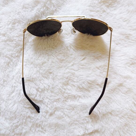 Tommy Gold Minimalist Aviator Sunglasses - Picture 10 of 11
